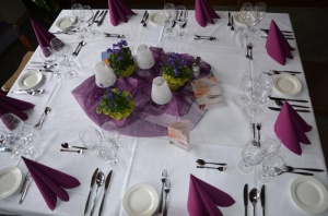 Der violette Tisch